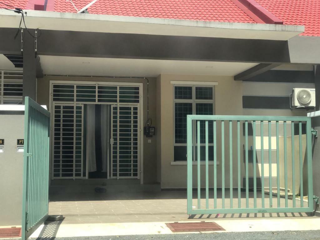 Z&M Homestay Jertih Eksteriør billede